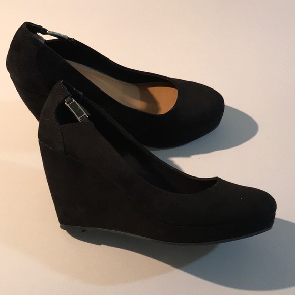 CALL IT SPRING - Black wedges - Picture 1 of 2